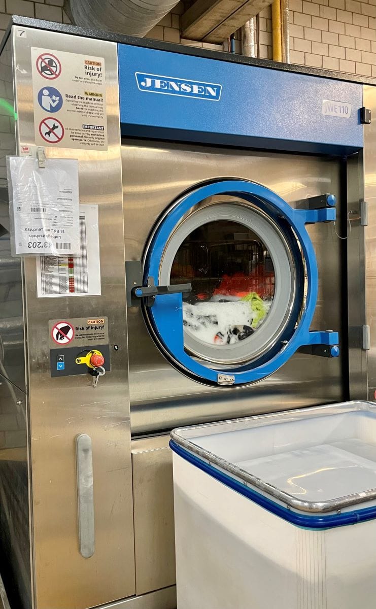 Bild Waschmaschine der Wäsche Perle AG in Interlaken