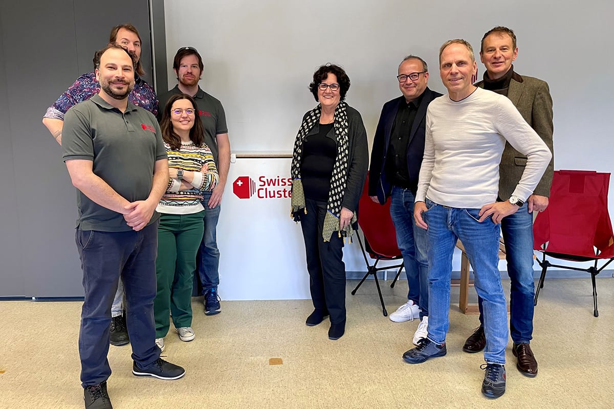 2024.11-swisscluster-web-3 Bild Delegantion Volkswirtschaft Berner Oberland und Team der Swiss Cluster AG