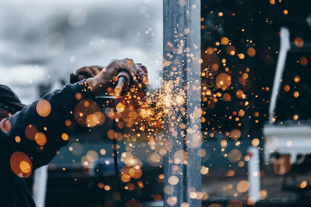 christopher-burns-industrie-handwerk-unsplash Funkenflug