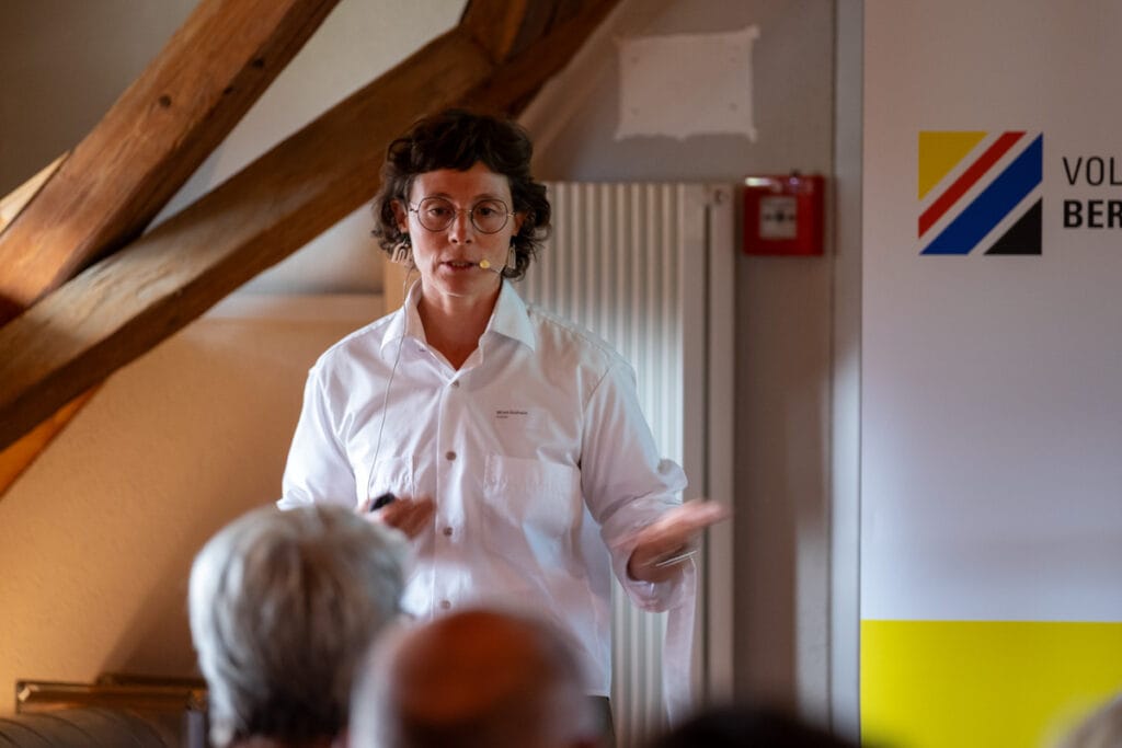 Wie kann Kreislaufwirtschaft in der öffentlichen Beschaffung gestärkt werden? Mit dieser Frage beschäftigt sich Miriam Kaufmann, Prozirkula.