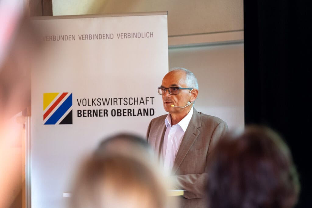 Der Berner Gesundheitsdirektor Pierre Alain Schnegg am Gemeindeforum Berner Oberland.