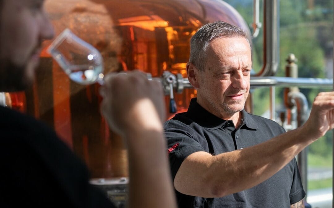 Rugen Distillery ist von DistiSuisse mit Gold und Silber ausgezeichnet worden